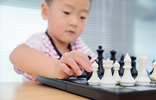 下棋 有助于培养幼儿的良好习惯