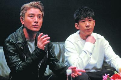 甜馨面对镜头丝毫不惧 贾乃亮支持其进入娱乐圈